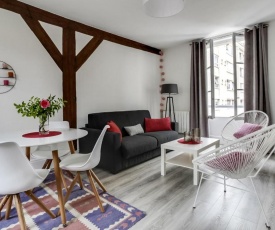 Fontainebleau Sweet Home