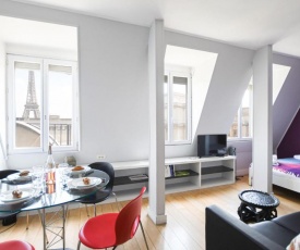 GuestReady - Bright and Cosy Apt w Eiffel Tower view!