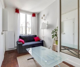 GuestReady - Quaint Apartment with Rooftop views of Montmarte
