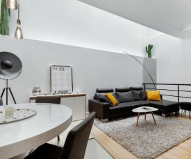 GuestReady - Wonderful design duplex in the heart of Paris -16th