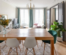 Superb bright apt in the heart of the MARAIS