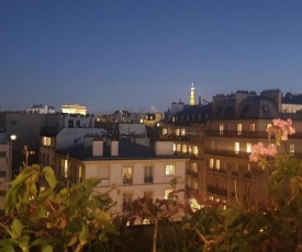 Lutetia 80 sqm apartment, view Tour Eiffel, Arc Triomphe, Sacré Coeur