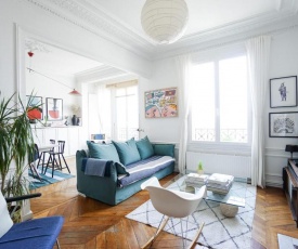 MAGNIFICENT BRIGHT apartment near SACRED HEART